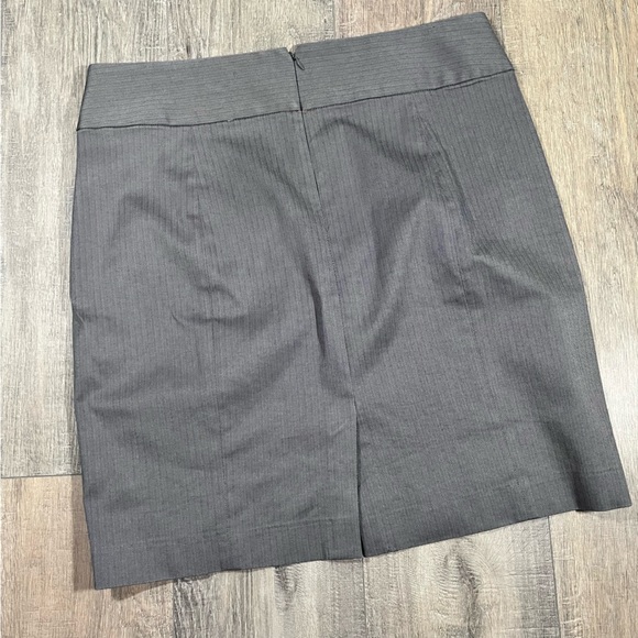 Banana Republic Knee Length Modest Gray Pencil Skirt Size 14 - Picture 6 of 8